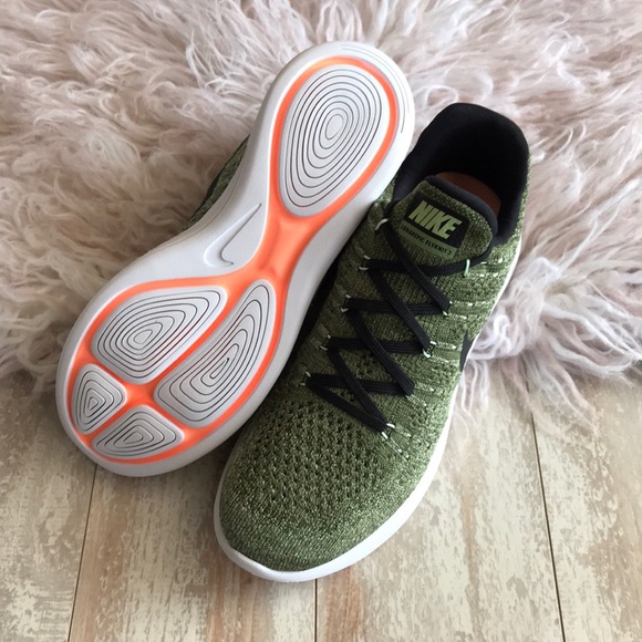 NWTNike Lunarepic Flyknit 2! - Picture 8 of 8